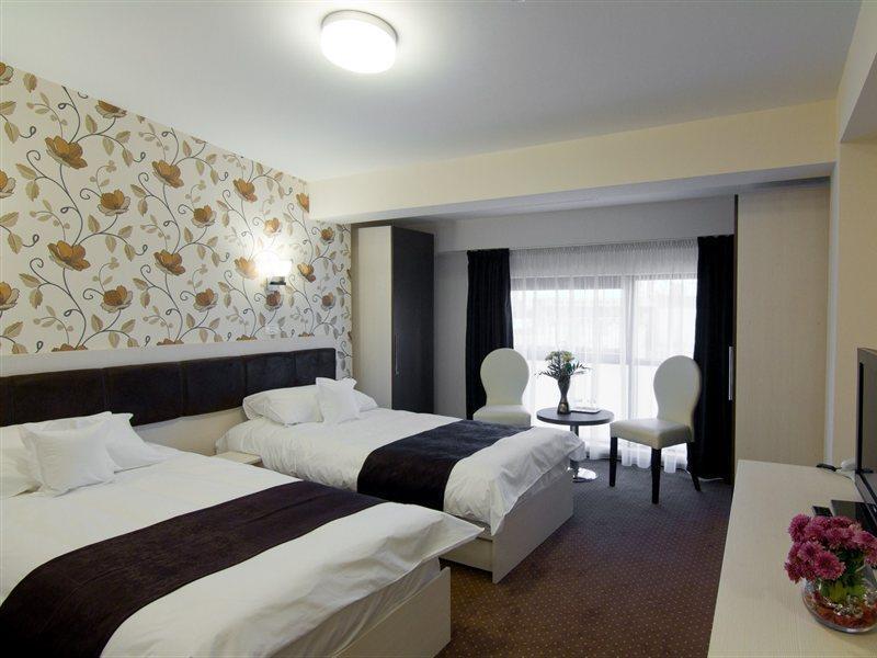 West Plaza Hotel Bucureşti Eksteriør bilde